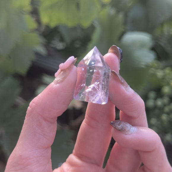 Amethyst Crystal Point - Picture 6 of 8